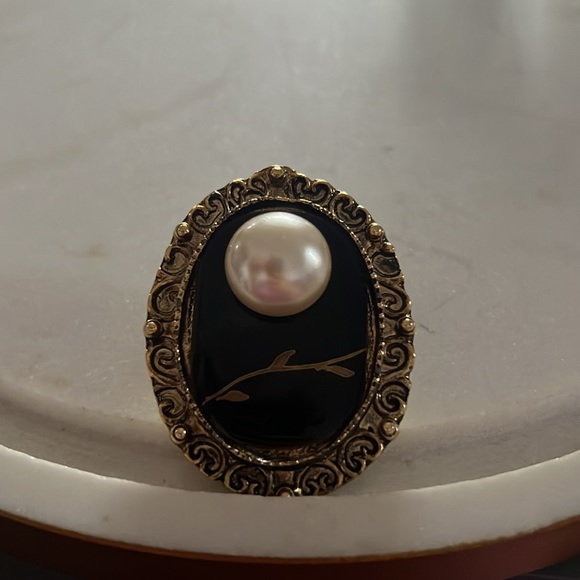 Artisanal Brooch/Pendant Black Enamel Faux Pearl Ornate Gold Trim - Picture 1 of 5